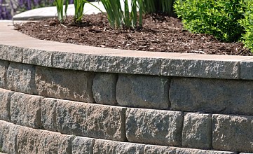 The Many Benefits Landscape Retaining Walls Offer in Your Yard